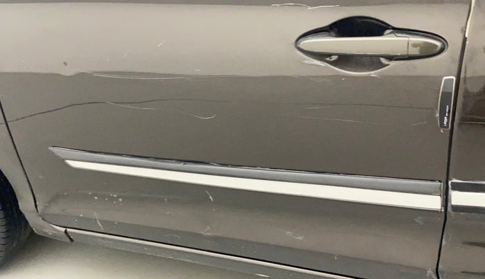 2019 Honda Amaze 1.2L I-VTEC S, CNG, Manual, 43,184 km, Front passenger door - Slightly dented