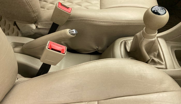 2013 Maruti Ertiga VXI, Petrol, Manual, 88,701 km, Gear Lever