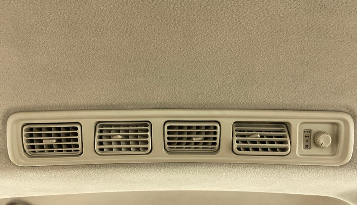 2013 Maruti Ertiga VXI, Petrol, Manual, 88,701 km, Rear AC Vents