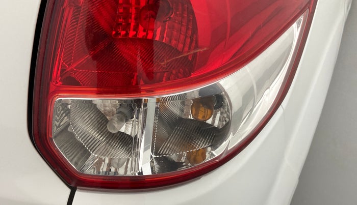 2013 Maruti Ertiga VXI, Petrol, Manual, 88,701 km, Right tail light - Minor damage