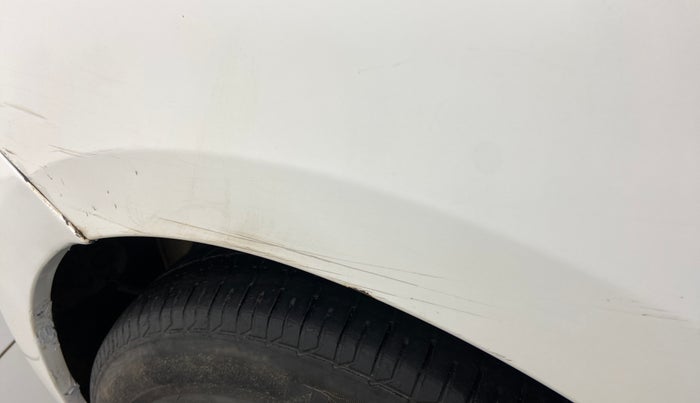2013 Maruti Ertiga VXI, Petrol, Manual, 88,701 km, Left fender - Minor scratches