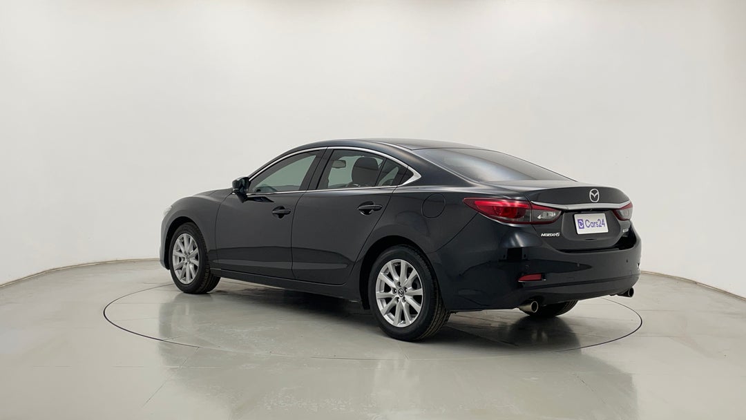 Left Back Diagonal (45- Degree) View