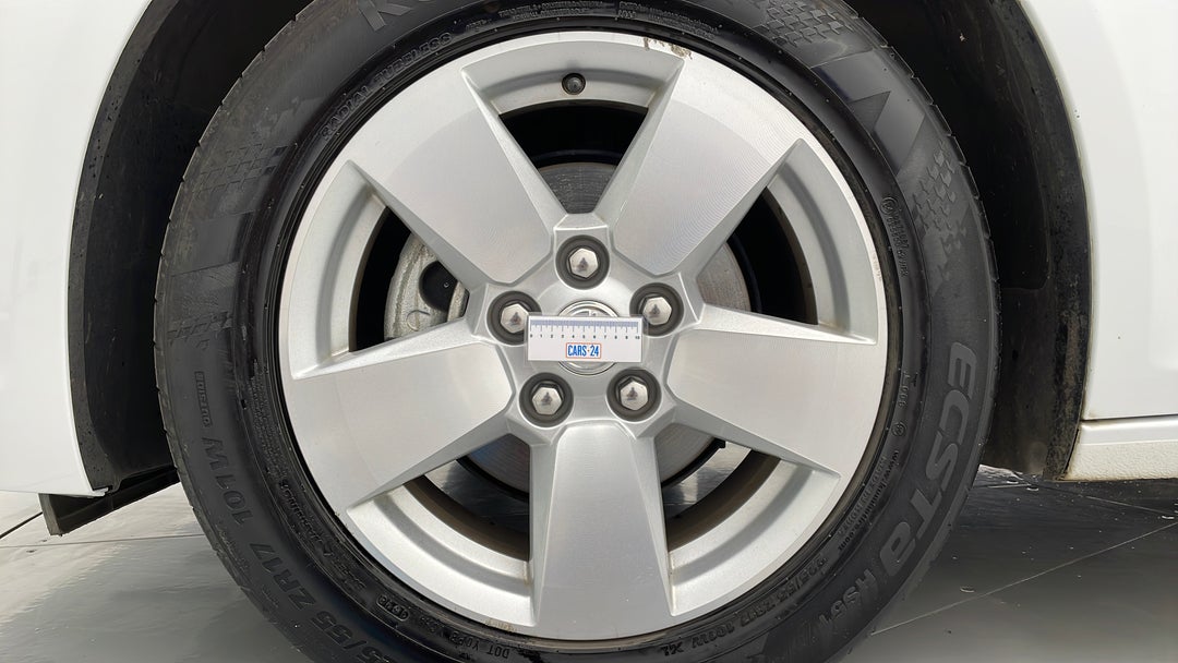 Wheels Rim Front LHS Gutter Rash