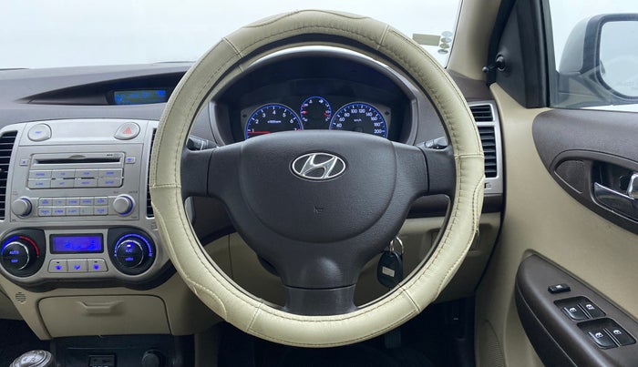 2010 Hyundai i20 MAGNA O 1.2, Petrol, Manual, 44,175 km, Steering Wheel Close Up
