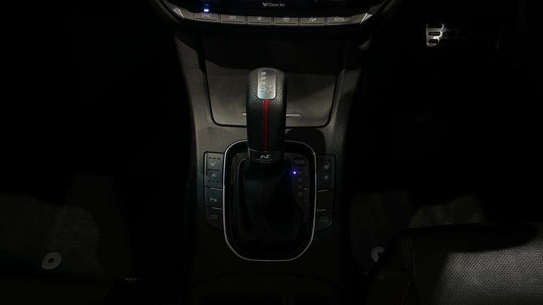 2023 Hyundai i30 N Line Premium, Automatic, 63888 km, Gear Lever 
