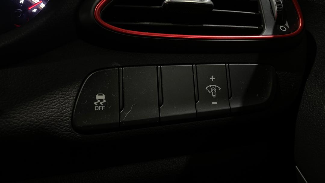2023 Hyundai i30 N Line Premium, Automatic, 63888 km, Utility Switches/Buttons