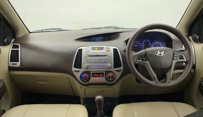 2011 Hyundai i20 ASTA 1.2, Petrol, Manual, 1,24,075 km, Dashboard