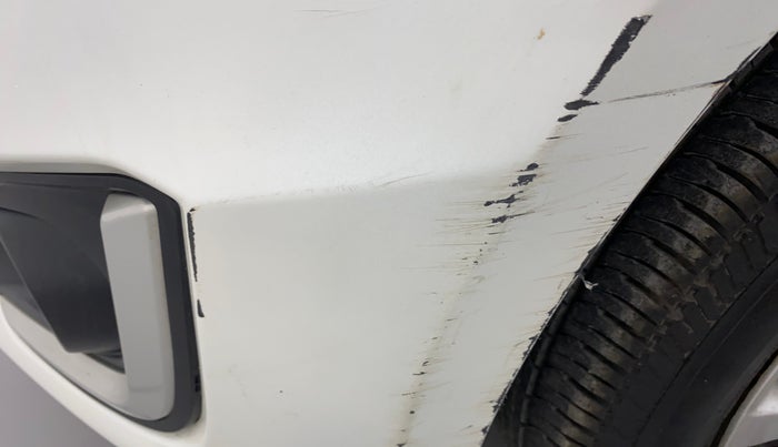 2015 Maruti Swift VXI, Petrol, Manual, 60,440 km, Front bumper - Minor scratches