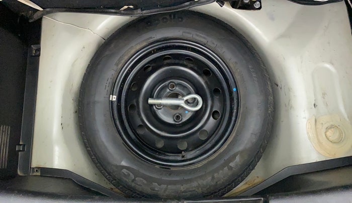 2015 Maruti Swift VXI, Petrol, Manual, 60,440 km, Spare Tyre