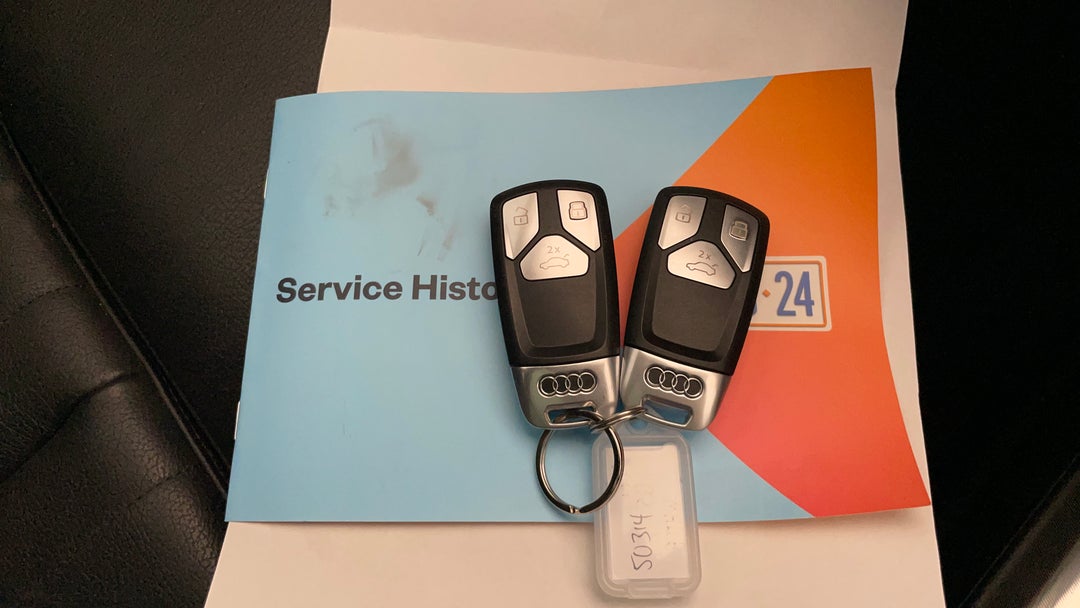 2020 Audi Q5 45 Tfsi Quattro Sport, Automatic, 67704 km, Key Close-up