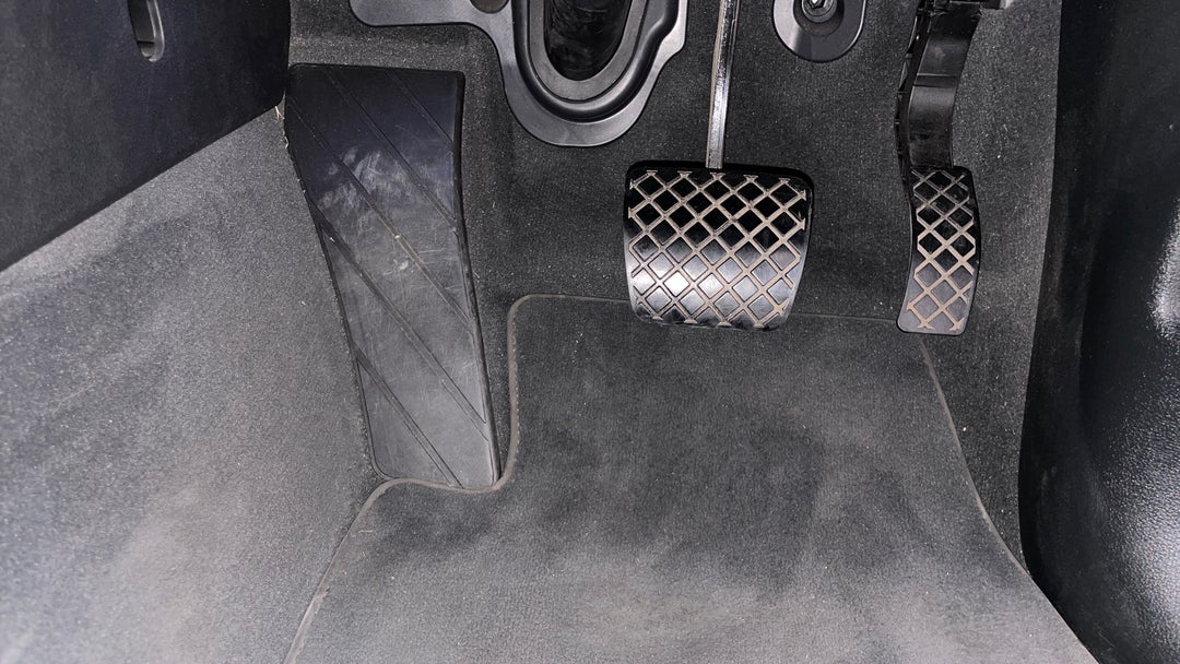 2020 Audi Q5 45 Tfsi Quattro Sport, Automatic, 67704 km, Pedals and Footmat