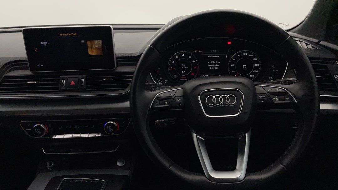 2020 Audi Q5 45 Tfsi Quattro Sport, Automatic, 67704 km, Steering Wheel Close-up