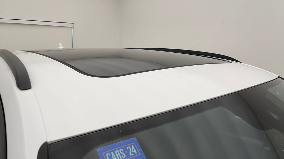 2020 Audi Q5 45 Tfsi Quattro Sport, Automatic, 67704 km, Roof/Sunroof View