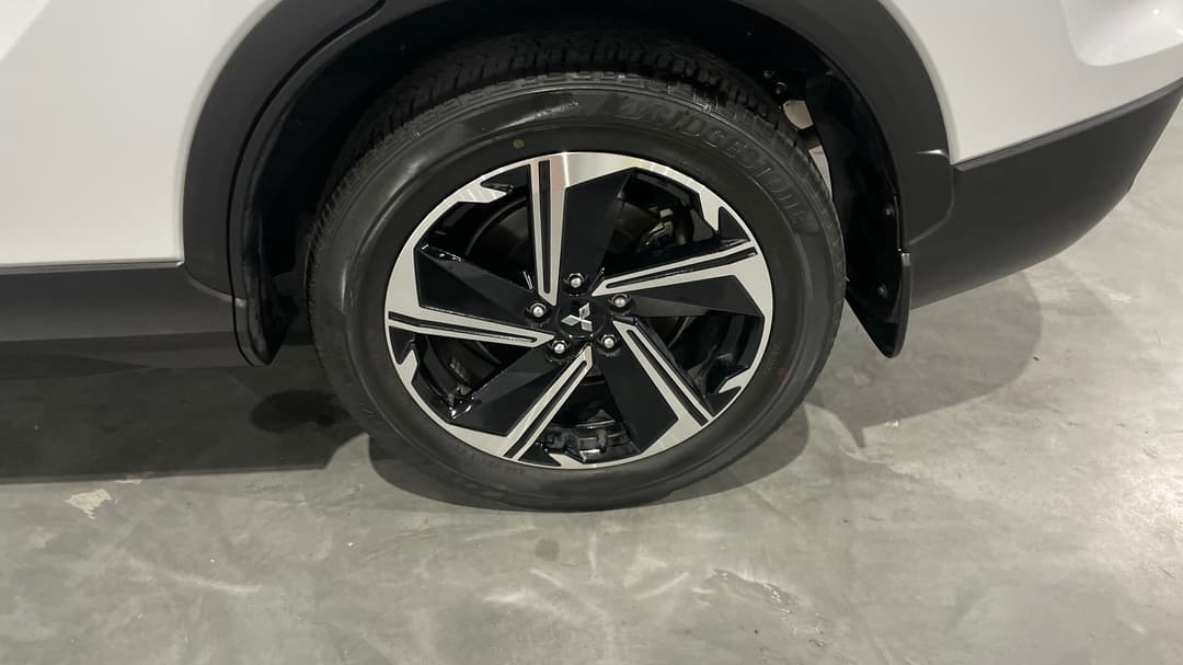 2023 Mitsubishi Eclipse Cross Aspire Phev (AWD), Automatic, 39536 km, Left Rear Wheel