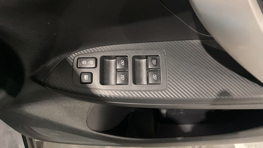 2023 Mitsubishi Eclipse Cross Aspire Phev (AWD), Automatic, 39536 km, Drivers Side Door Panel Controls