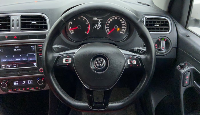 2018 Volkswagen Polo HIGH LINE PLUS 1.0, Petrol, Manual, 32,263 km, Steering Wheel Close Up