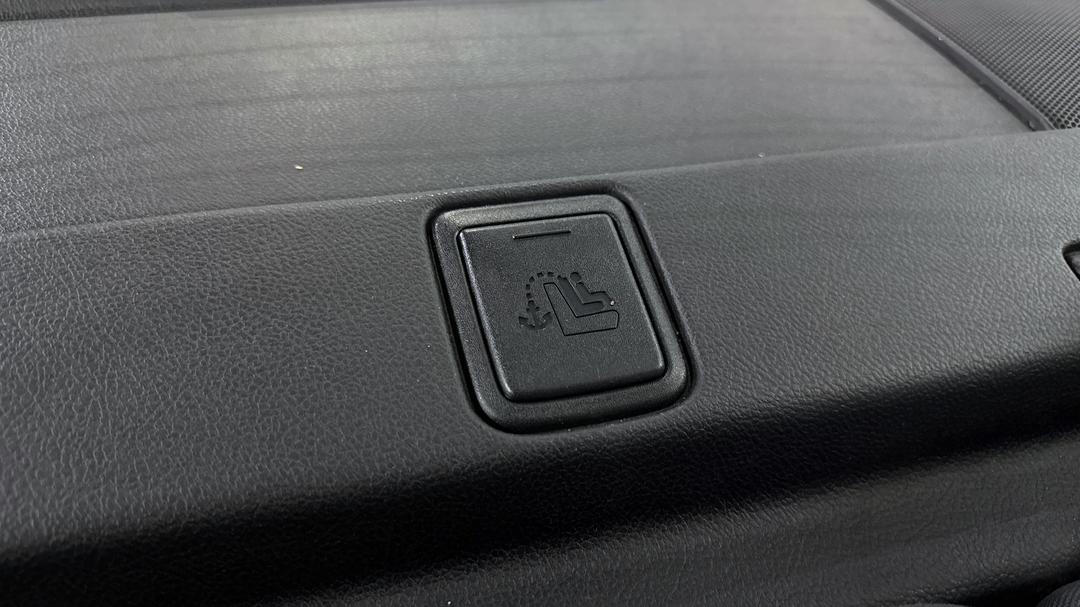 2017 Toyota Camry Rz S.e., Automatic, 134439 km, Child Seat Anchor Points