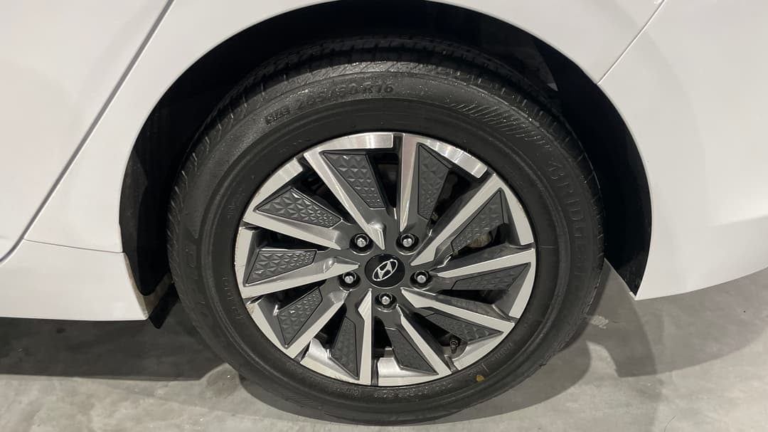 2022 Hyundai Ioniq Electric Elite, Automatic, 61549 km, Left Rear Wheel