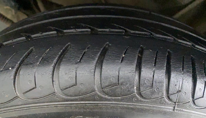 2018 Tata TIGOR XZ 1.2 REVOTRON, Petrol, Manual, 29,563 km, Left Front Tyre Tread