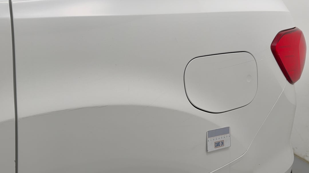 Quarter Panel Rear LHS Scratch