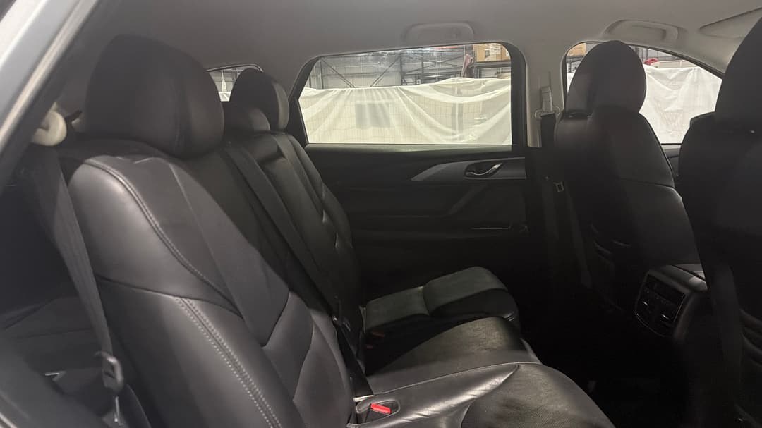 2021 Mazda CX-9 Touring (FWD), Automatic, 122073 km, Right Side Rear Door Cabin View
