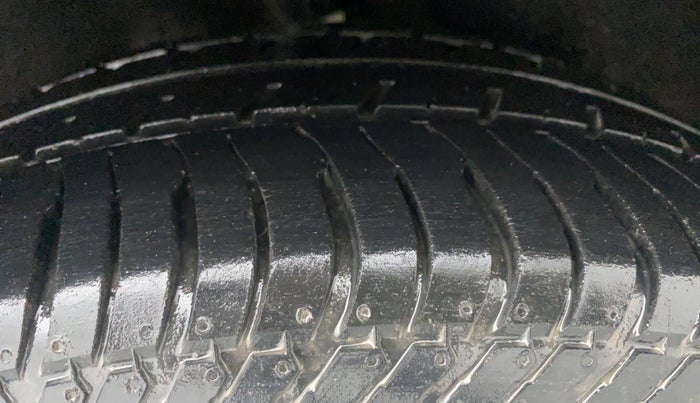 2017 Ford Ecosport 1.5 TITANIUM TI VCT, Petrol, Manual, 50,431 km, Left Rear Tyre Tread