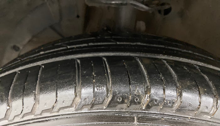 2018 Maruti Baleno ALPHA CVT PETROL 1.2, Petrol, Automatic, 95,220 km, Left Front Tyre Tread