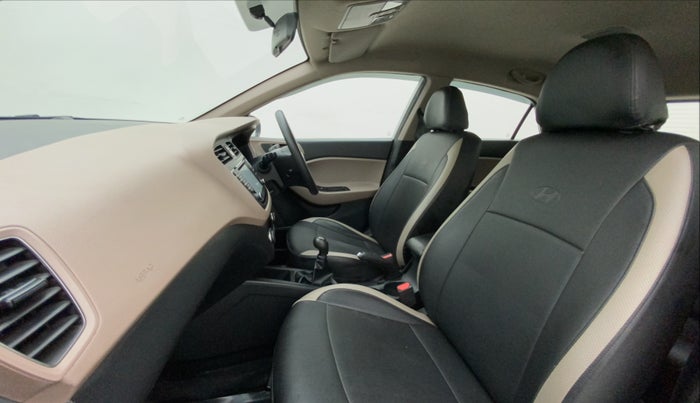 2017 Hyundai Elite i20 ASTA 1.2, Petrol, Manual, 39,866 km, Right Side Front Door Cabin