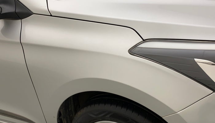 2017 Hyundai Elite i20 ASTA 1.2, Petrol, Manual, 39,866 km, Right fender - Paint has minor damage