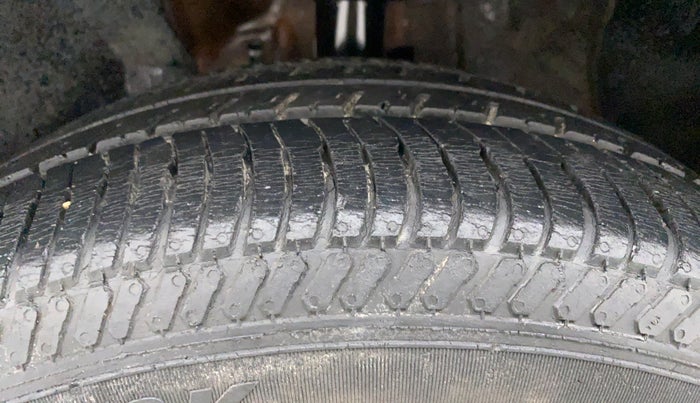 2014 Fiat Avventura DYNAMIC 1.4, Petrol, Manual, 85,159 km, Left Front Tyre Tread