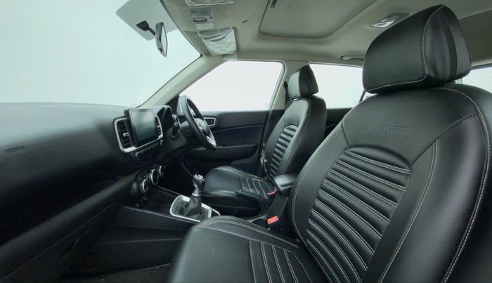 2019 Hyundai VENUE SX 1.0 TURBO, Petrol, Manual, 55,752 km, Right Side Front Door Cabin