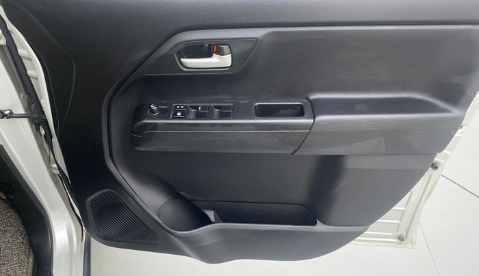 2019 Maruti New Wagon-R VXI 1.2L, Petrol, Manual, 14,218 km, Driver Side Door Panels Control