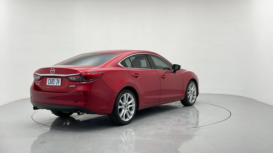 Right Back Diagonal (45- Degree) View