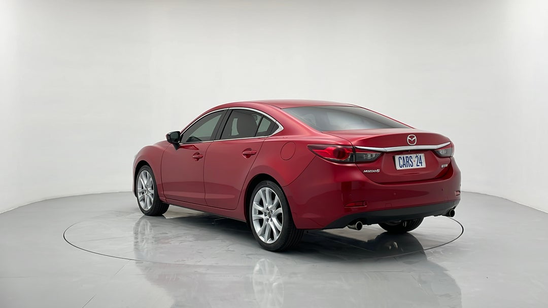 Left Back Diagonal (45- Degree) View