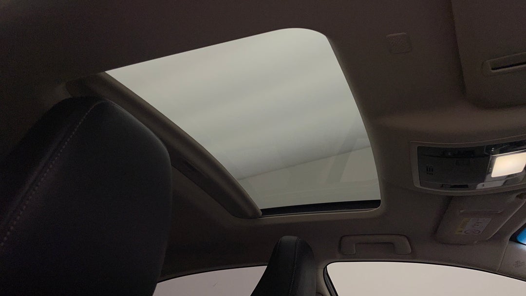 Interior Sunroof/Moonroof