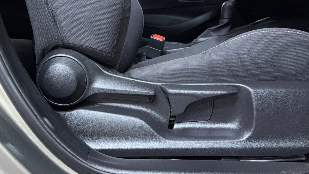 2020 Toyota Corolla Ascent Sport, Automatic, 49133 km, Drivers Side Adjustment Panel