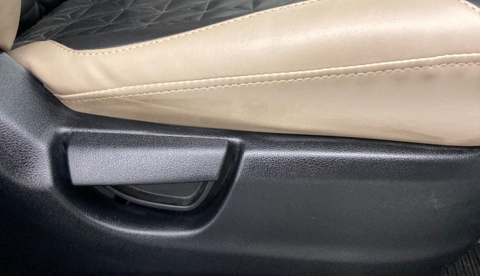 2019 Hyundai NEW SANTRO 1.1 MAGNA MT, Petrol, Manual, 4,441 km, Driver Side Adjustment Panel