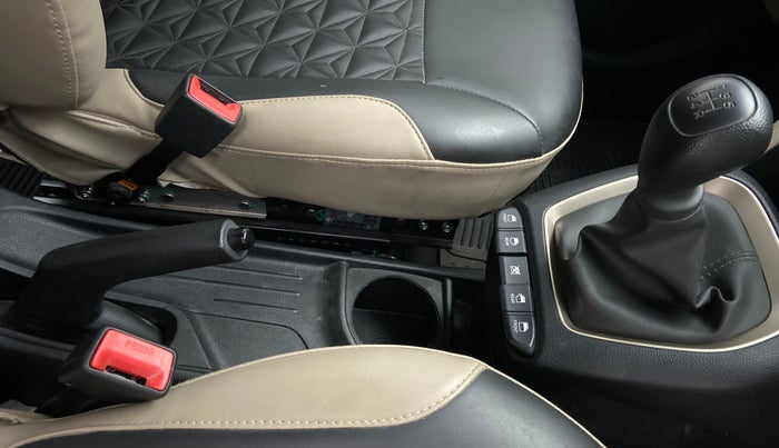 2019 Hyundai NEW SANTRO 1.1 MAGNA MT, Petrol, Manual, 4,441 km, Gear Lever