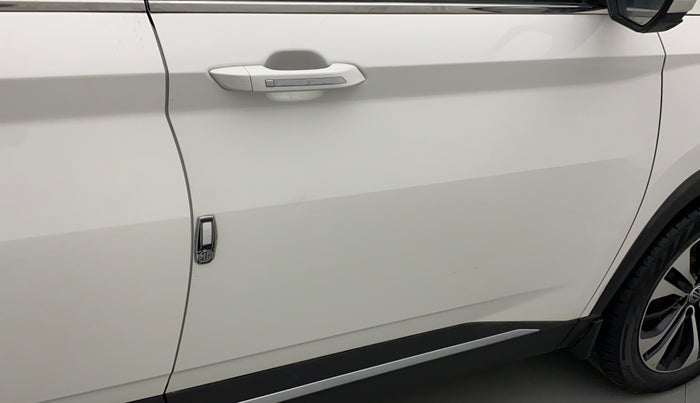 2022 MG HECTOR SHARP HYBRID 1.5 PETROL, Petrol, Manual, 79,007 km, Driver-side door - Slightly dented