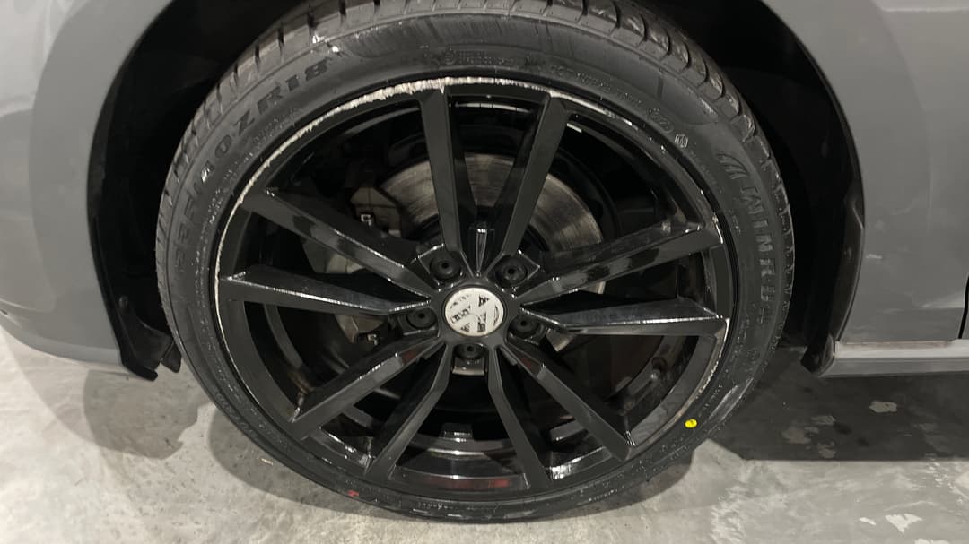 2020 Volkswagen Golf 110 Tsi Trendline, Automatic, 99585 km, Left Front Wheel