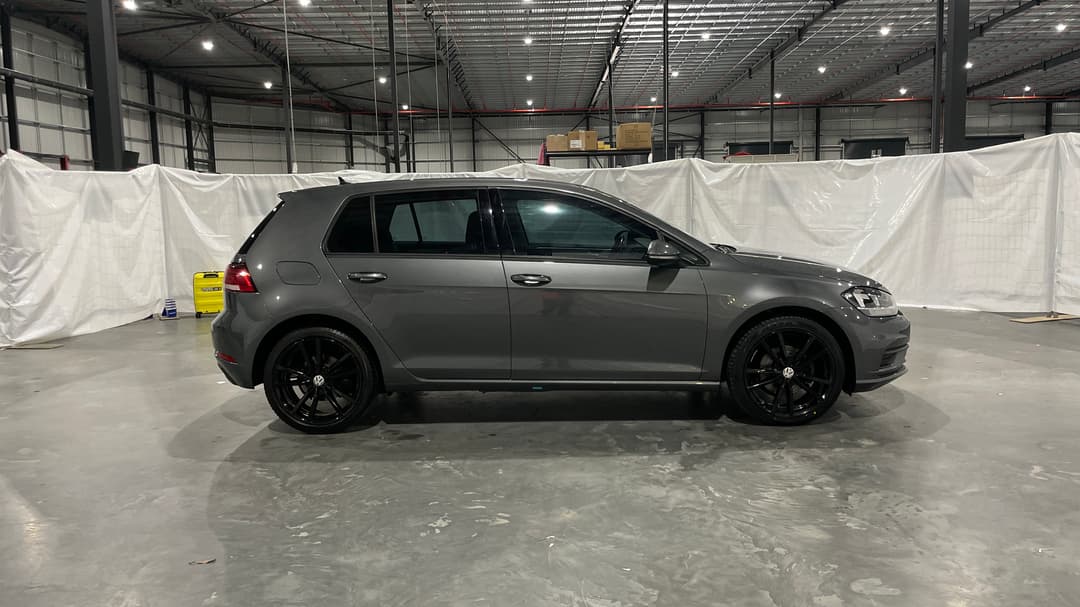2020 Volkswagen Golf 110 Tsi Trendline, Automatic, 99585 km, Right Side View