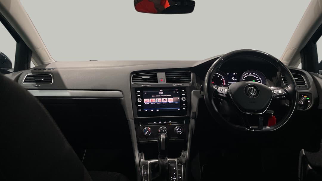 2020 Volkswagen Golf 110 Tsi Trendline, Automatic, 99585 km, Dashboard View