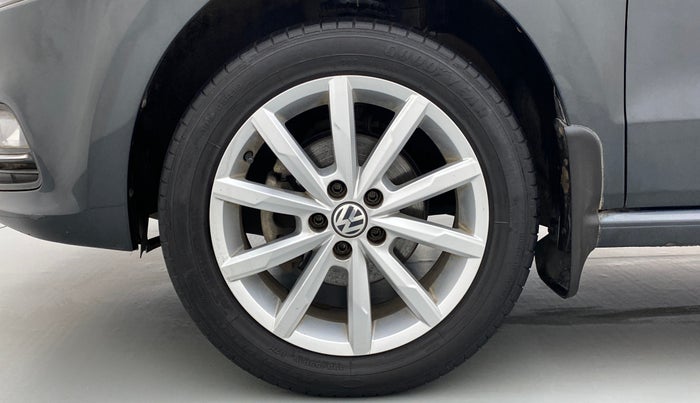 2018 Volkswagen Polo HIGH LINE PLUS 1.0, Petrol, Manual, 32,323 km, Left Front Wheel