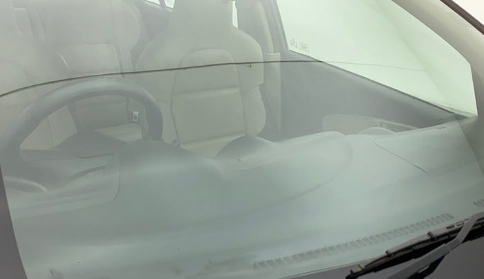 2014 Honda Amaze 1.2L I-VTEC VX, Petrol, Manual, 33,017 km, Front windshield - Minor spot on windshield