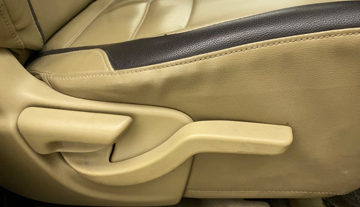 2014 Honda Amaze 1.2L I-VTEC VX, Petrol, Manual, 33,017 km, Driver Side Adjustment Panel