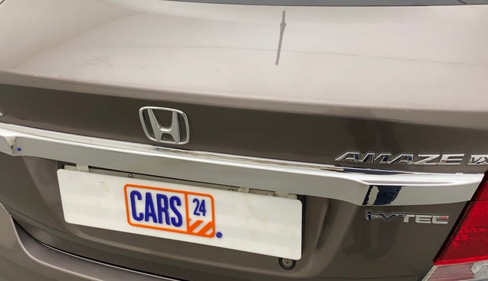 2014 Honda Amaze 1.2L I-VTEC VX, Petrol, Manual, 33,017 km, Dicky (Boot door) - Minor scratches
