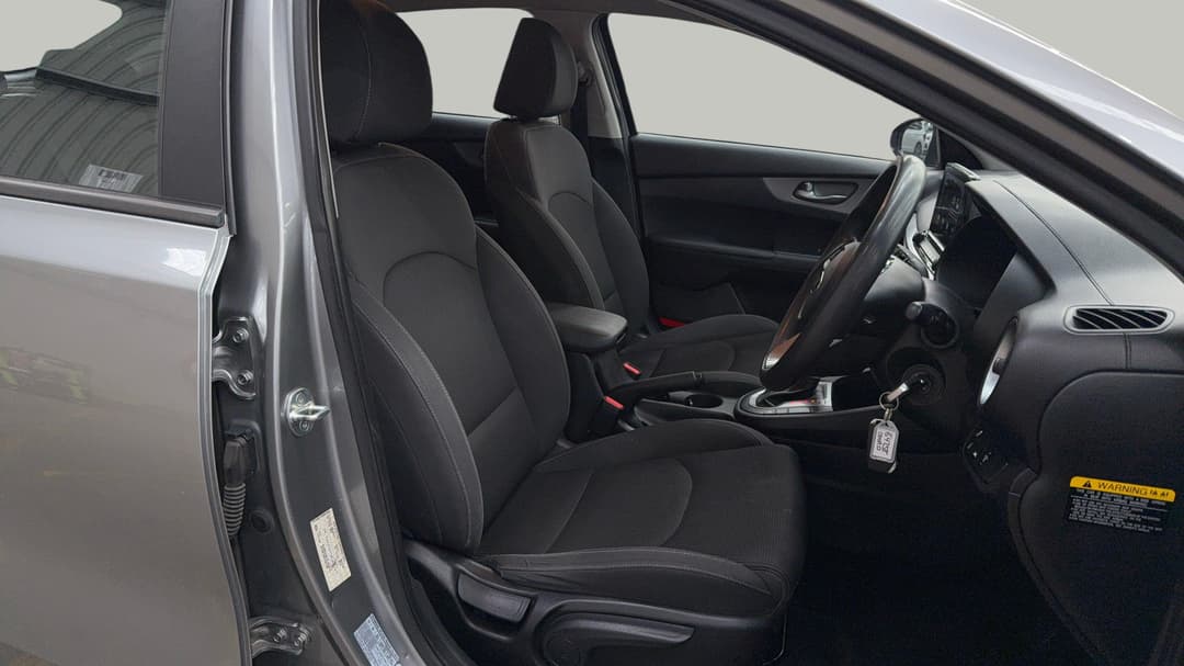 2019 Kia Cerato S, Automatic, 123865 km, Right Side Front Door Cabin View