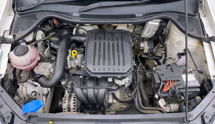 2018 Volkswagen Ameo Trendline 1.0, Petrol, Manual, 25,197 km, Engine Bonet View