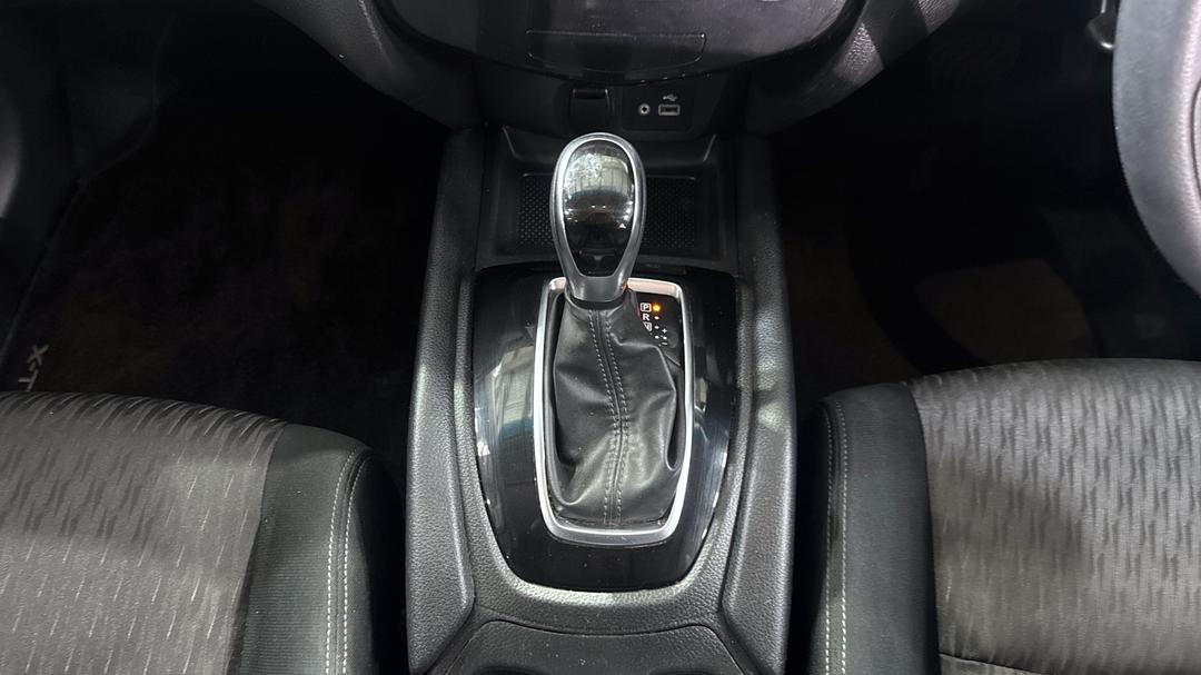 2021 Nissan X-trail St (2WD), Automatic, 133895 km, Gear Lever 