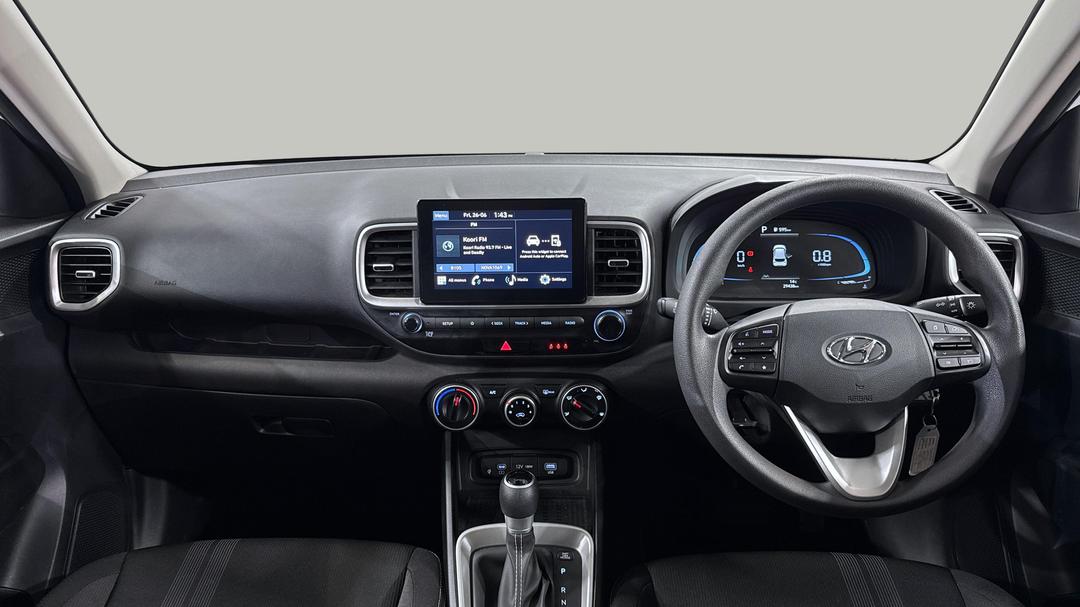 2025 Hyundai Venue Venue, Automatic, 29438 km, Dashboard View